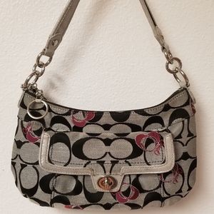 Authentic Coach signature Poppy Groovy Hobo